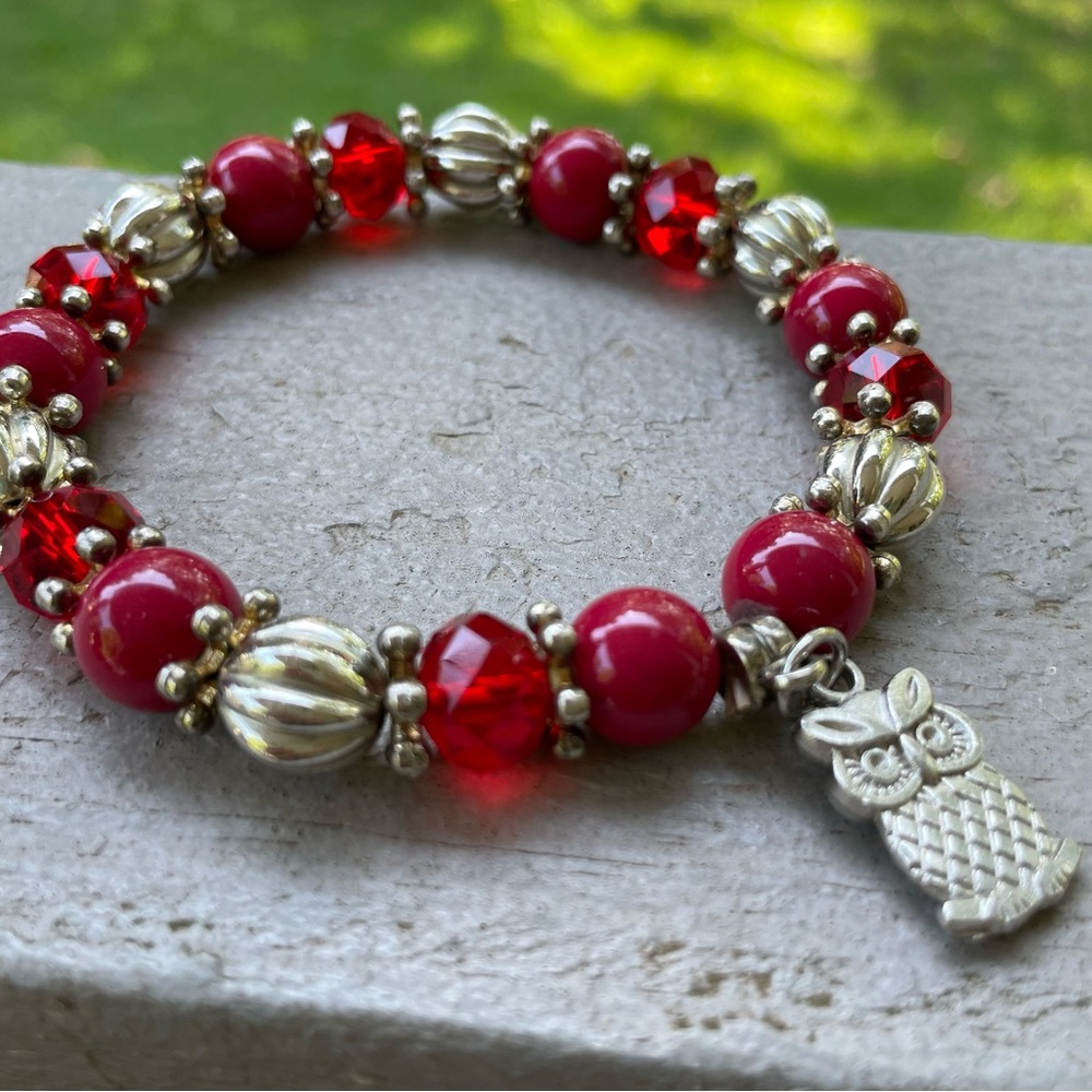 6/$20 Stretchy, Handcrafted Bracelet with Owl Pendant, Excellent Preloved Cond.